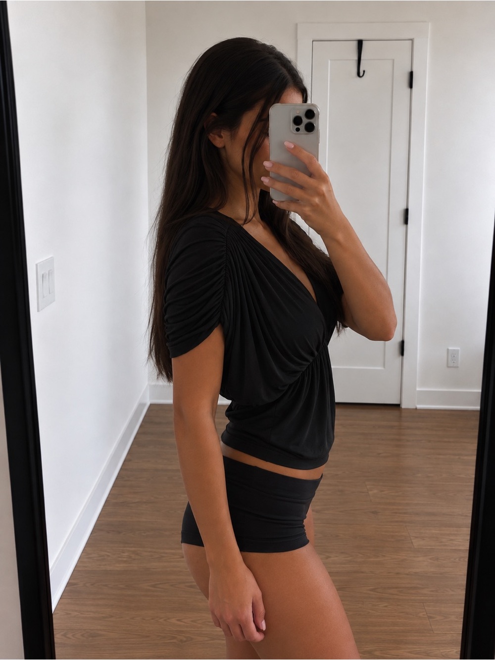 Express Black Ruched Deep V-Neck Top - Picture 4 of 6